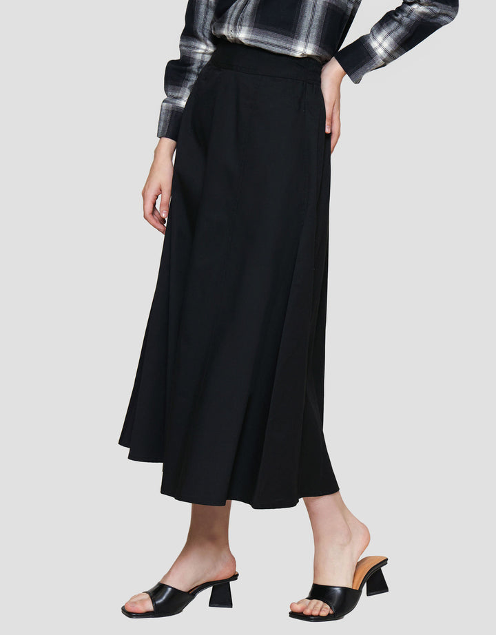 Annisa Soft Twill Panel Flare Rok Maxi Wanita