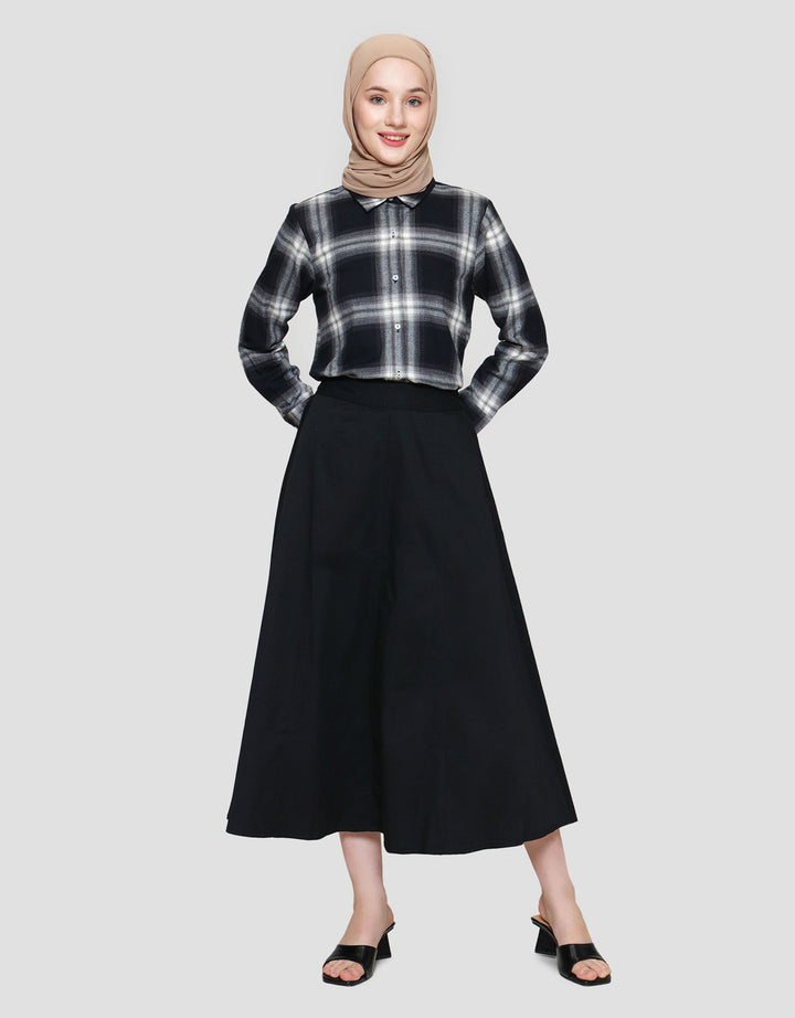 Annisa Soft Twill Panel Flare Rok Maxi Wanita