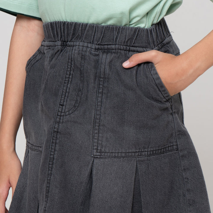 Nevada Lipit Kantong Tempel Kotak Celana Rok Anak Perempuan