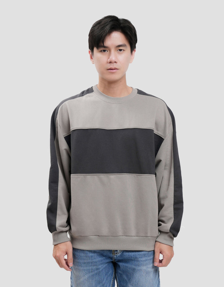 Nevada Cut And Sewn Two Tone Sweater Pria