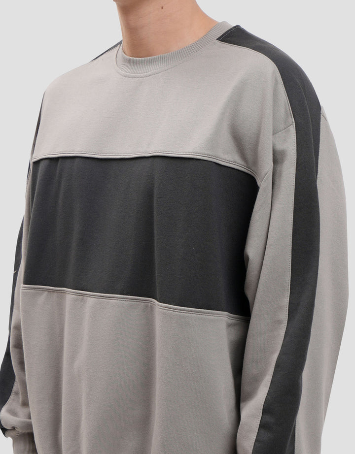 Nevada Cut And Sewn Two Tone Sweater Pria