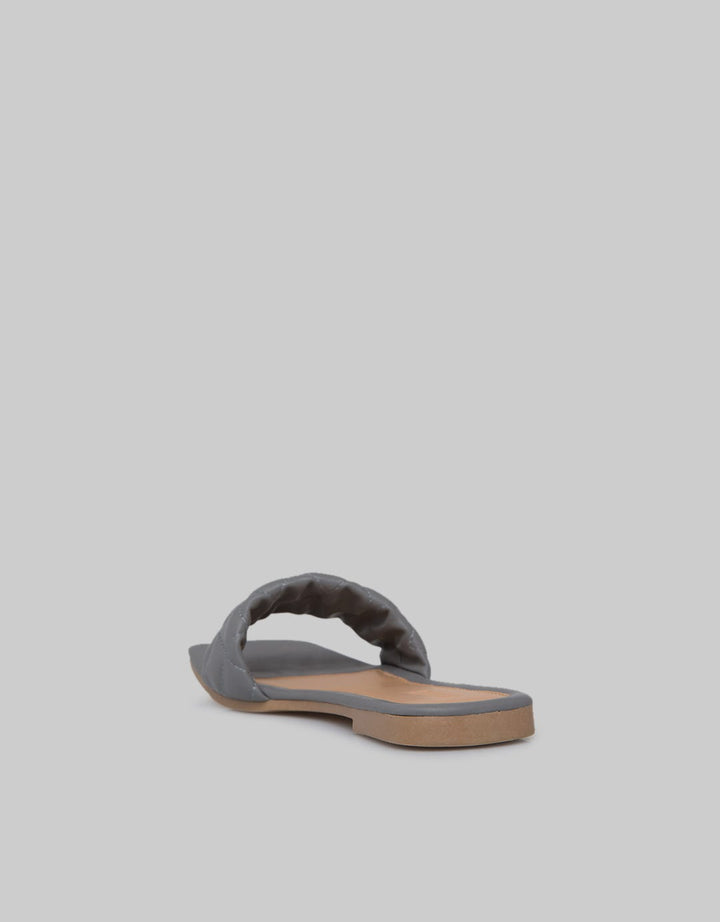 Details Slipper Sandals Wide Strap