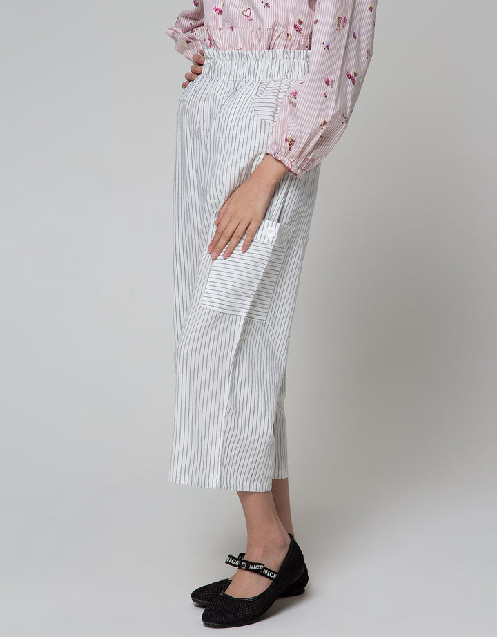 Aero Pants Capri Striped Motif