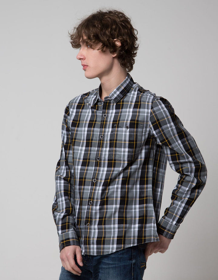 Cardinal Jeans Kemeja Lengan Panjang Check