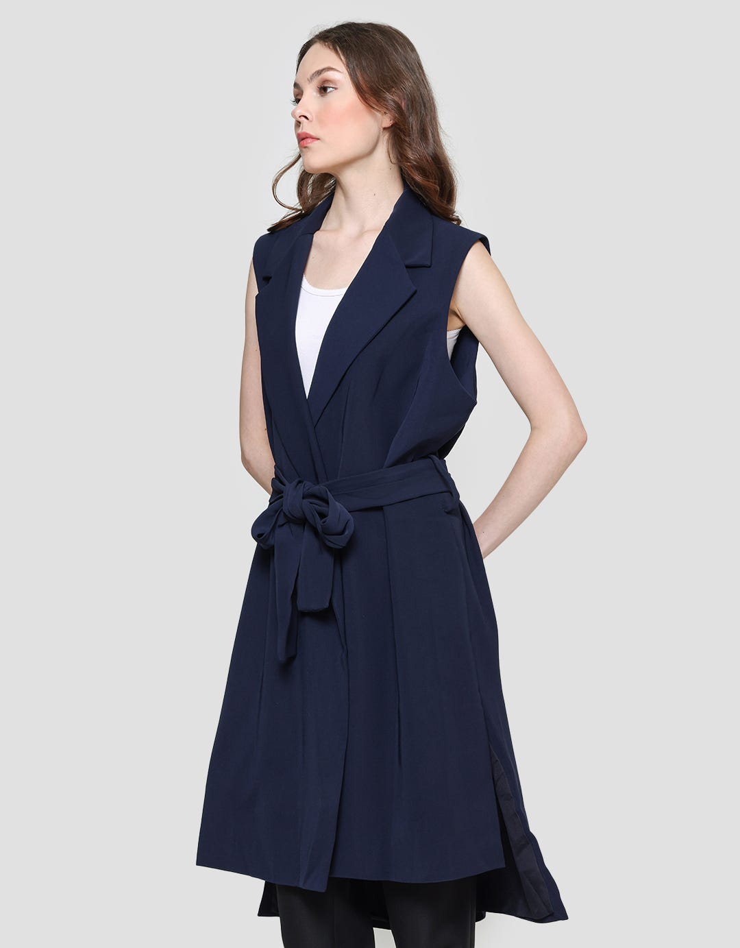Cardinal Femme Sleeve Less Blazer Wanita