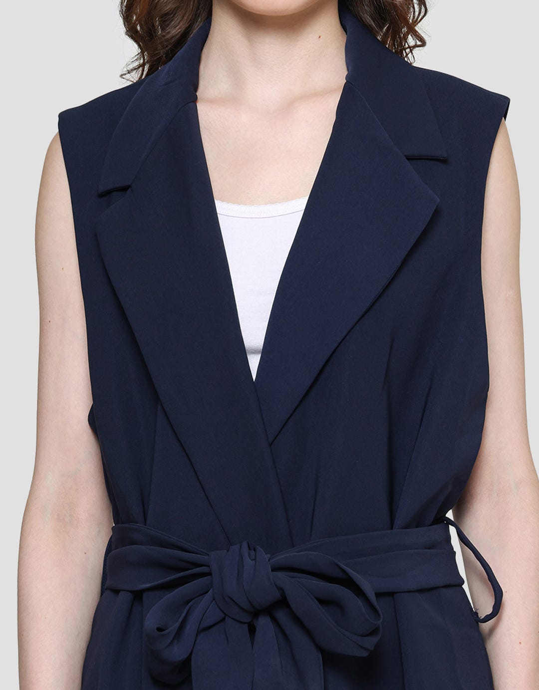 Cardinal Femme Sleeve Less Blazer Wanita