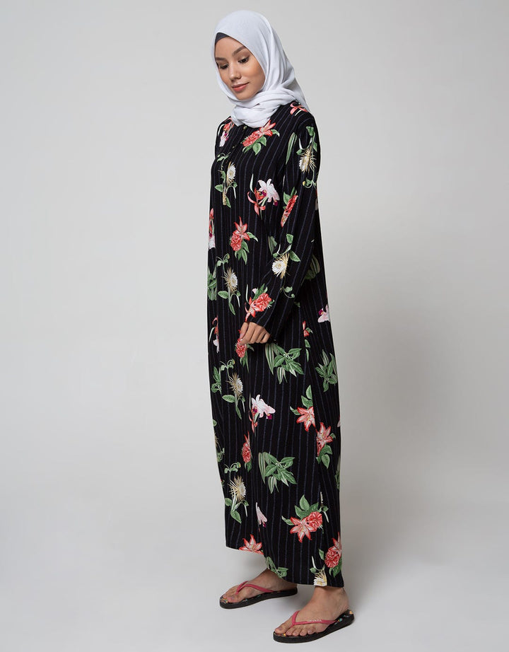 St. Yves Long Sleeve Maxi Dress Flower In Jail