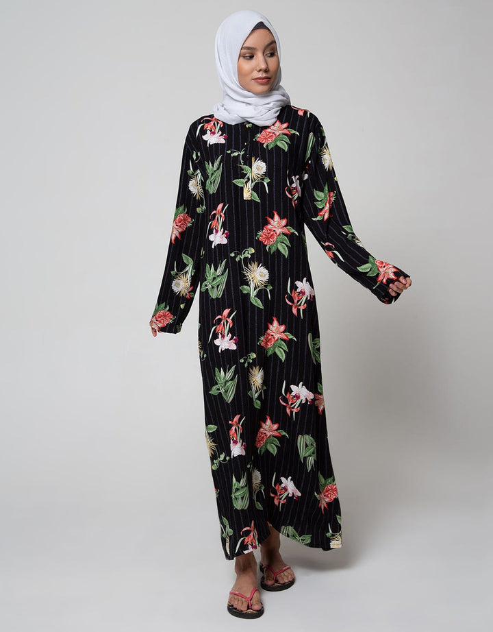 St. Yves Long Sleeve Maxi Dress Flower In Jail