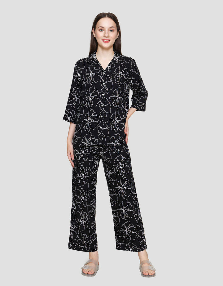 St. Yves Woven Outline Flower Setelan Piyama Wanita