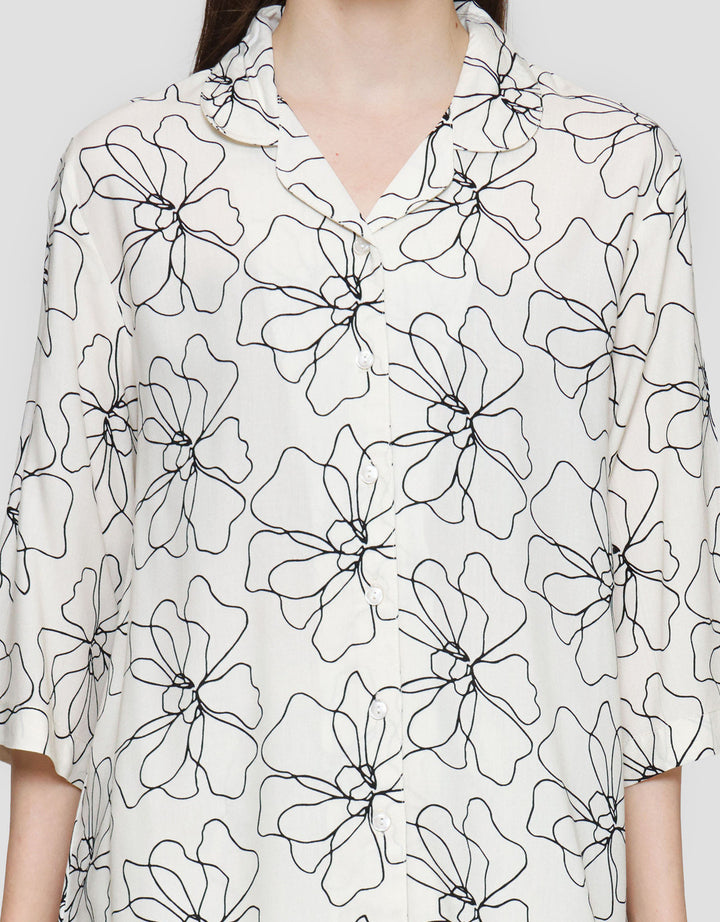 St. Yves Woven Outline Flower Setelan Piyama Wanita