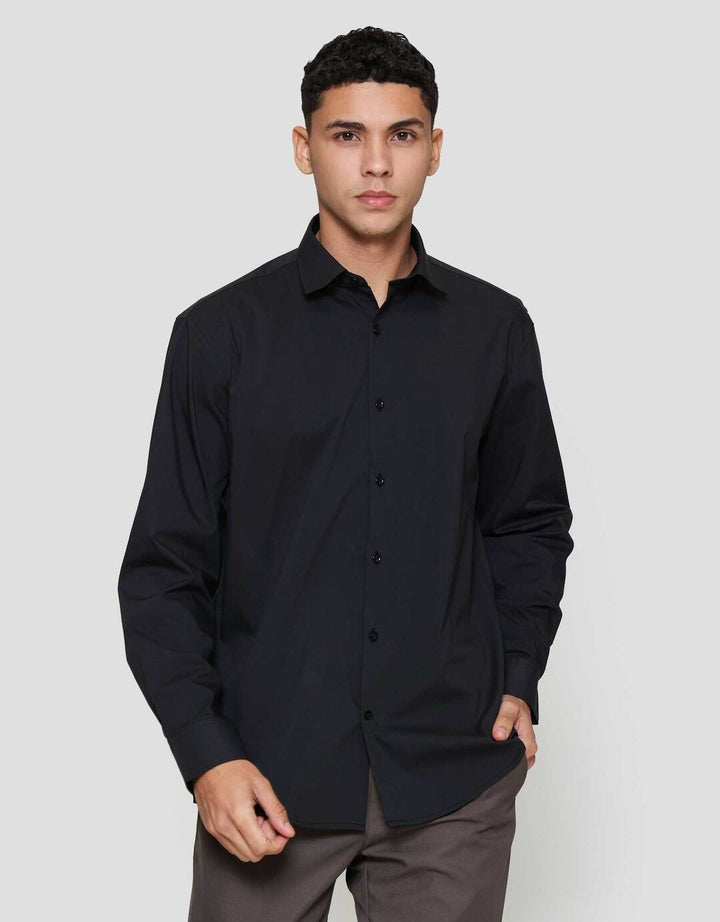 Cole Stretch Kemeja Slim Pria