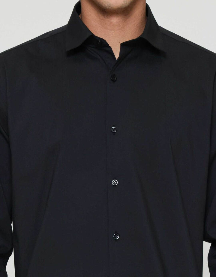 Cole Stretch Kemeja Slim Pria