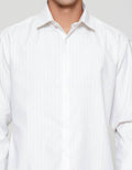 Cole Dobby Stripe Kemeja Slim Pria