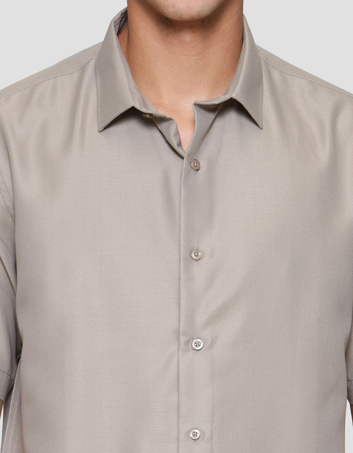 Cole Dobby Texture Cvc Kemeja Pria