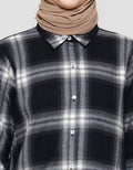Annisa Plaid Flanel Boxy Shirt Kemeja Wanita