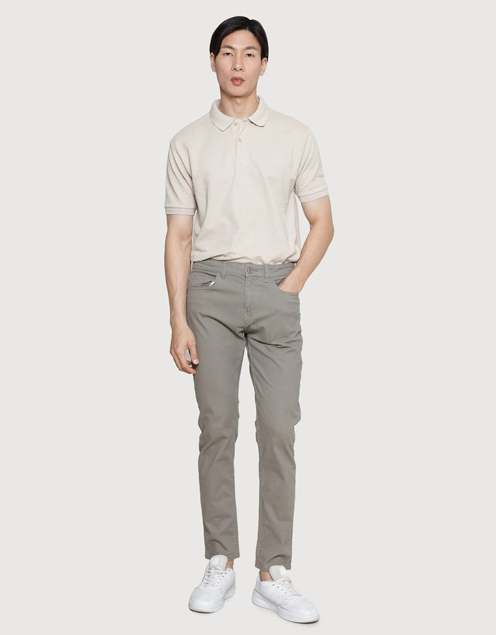 Triple Trouser Basic Slim Fit Celana Pria