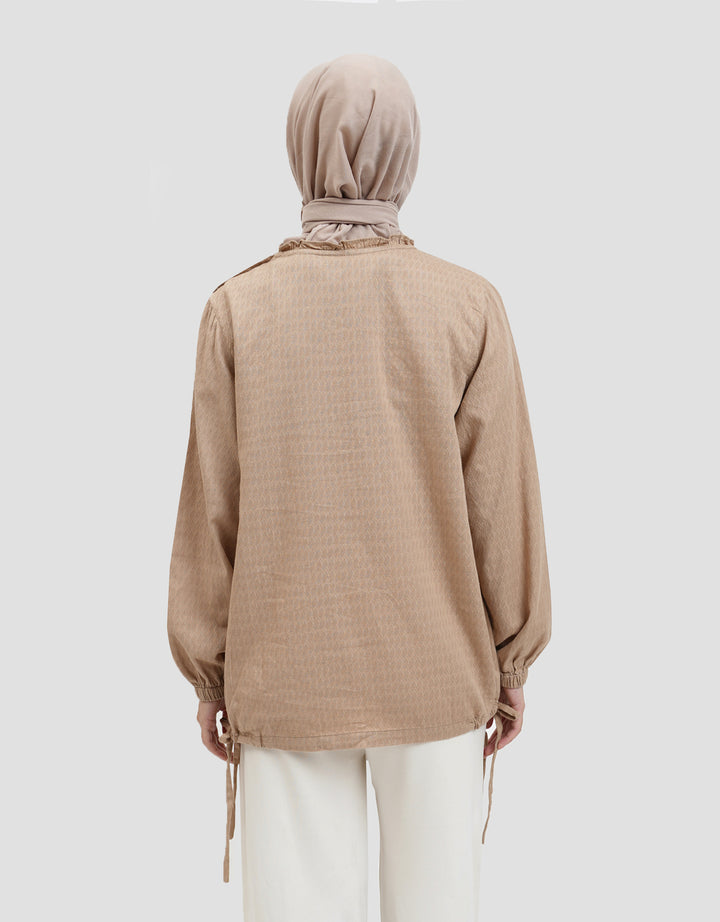 Expand Refana Blouse Wanita