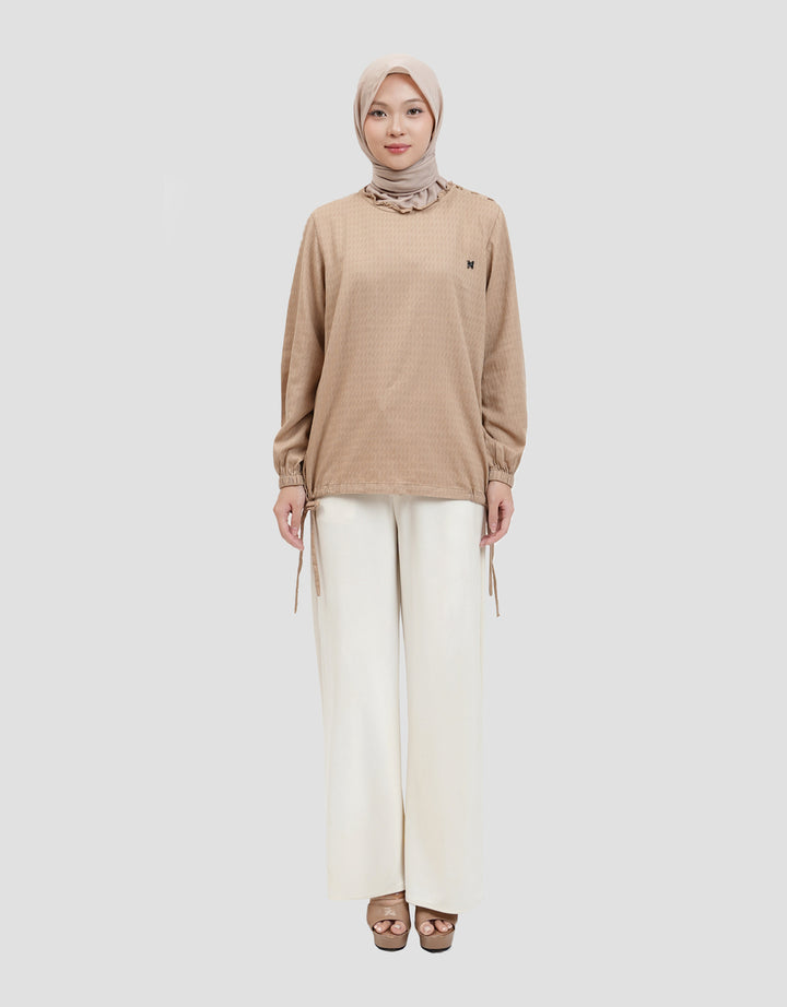 Expand Refana Blouse Wanita