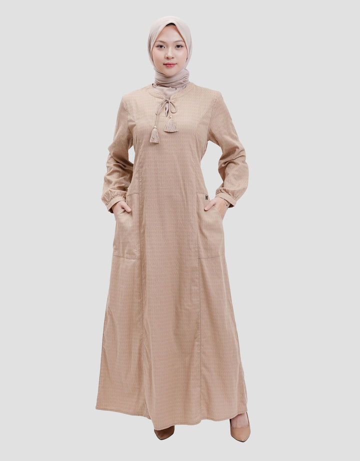 Expand Larifa Dress Wanita