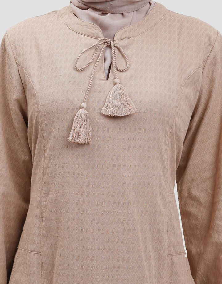 Expand Larifa Dress Wanita