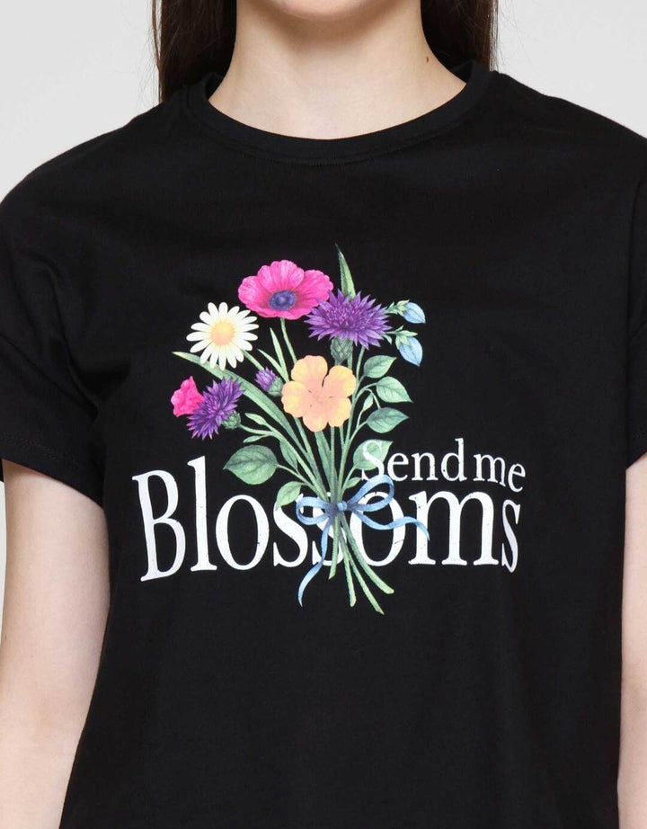 Connexion Print Boquet Flowers Kaos Wanita