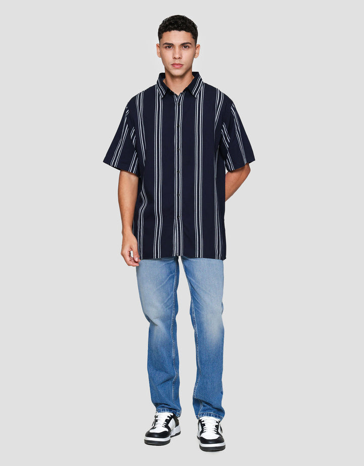 Cole Stripe Print Kemeja Pria