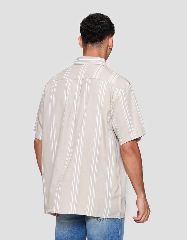 Cole Stripe Print Kemeja Pria