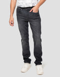 Nevada Slim Fit Basic Spray Whisker Celana Denim Pria