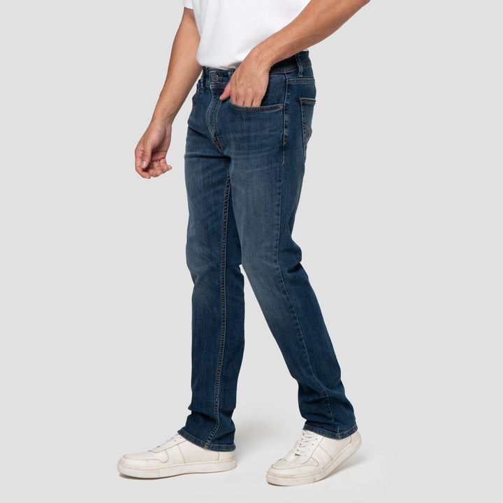 Nevada Slim Fit Basic Spray Whisker Celana Denim Pria