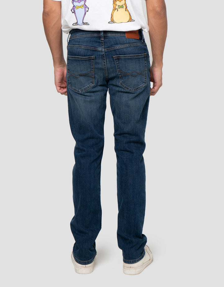 Nevada Slim Fit Basic Spray Whisker Celana Denim Pria
