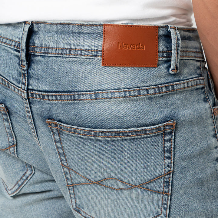 Nevada Slim Fit Basic Spray Whisker Celana Denim Pria