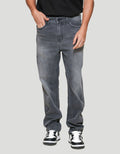 Nevada Regular Fit Basic Celana Denim Pria