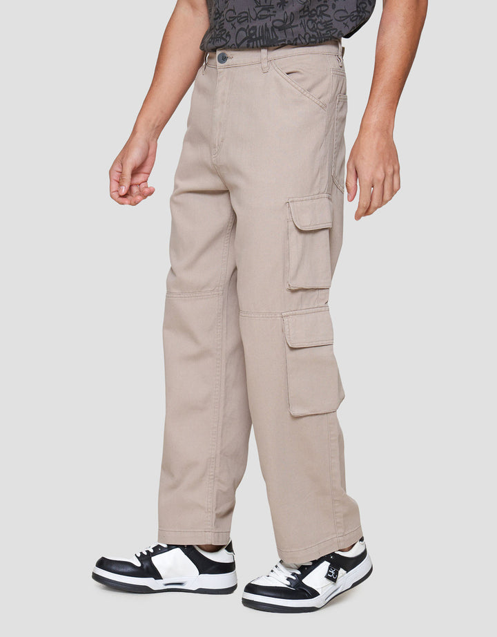 Nevada Multiple Pocket Loose Fit Celana Cargo Pria