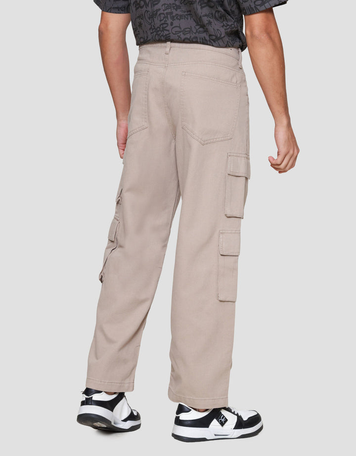 Nevada Multiple Pocket Loose Fit Celana Cargo Pria