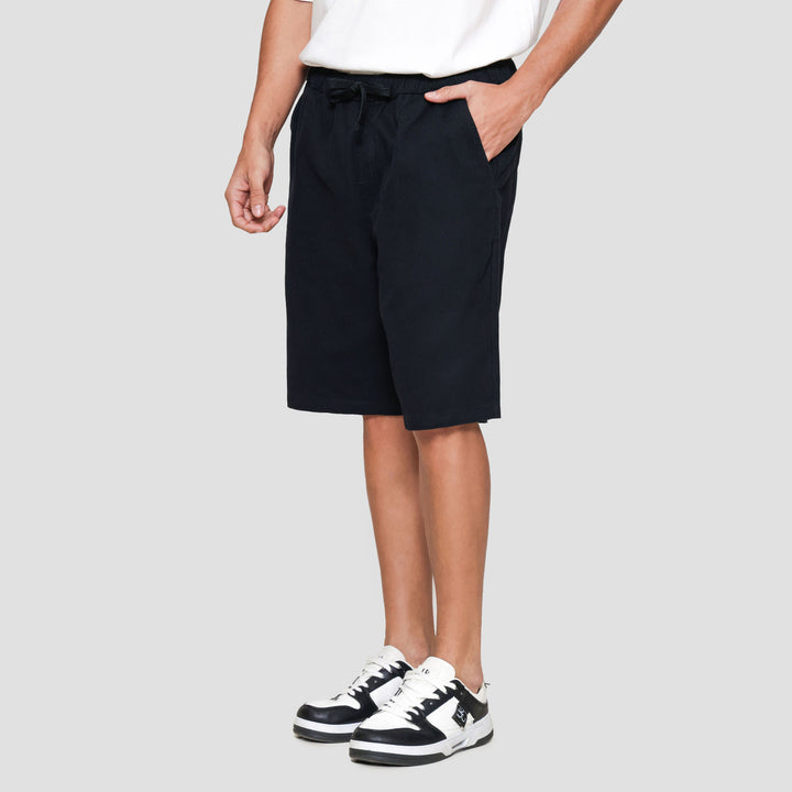 Nevada Woven Basic Big Twill Celana Pendek Pria