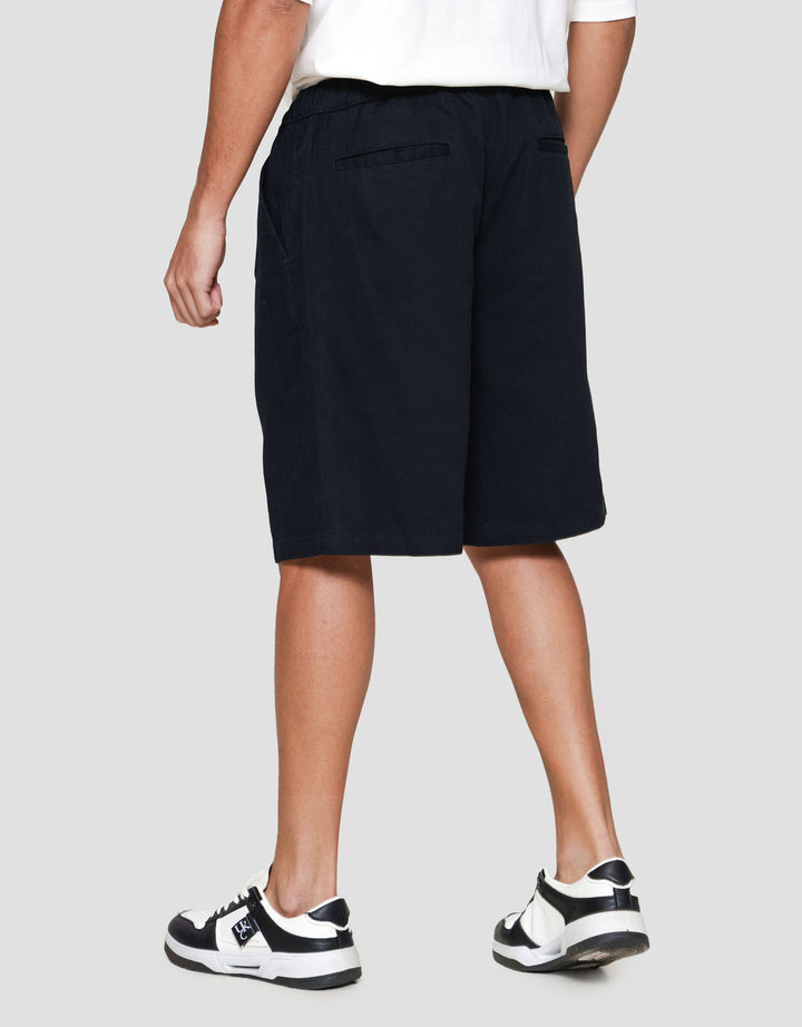 Nevada Woven Basic Big Twill Celana Pendek Pria