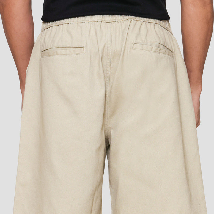 Nevada Woven Basic Big Twill Celana Pendek Pria