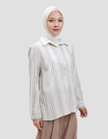 Expand Widy Blouse Wanita