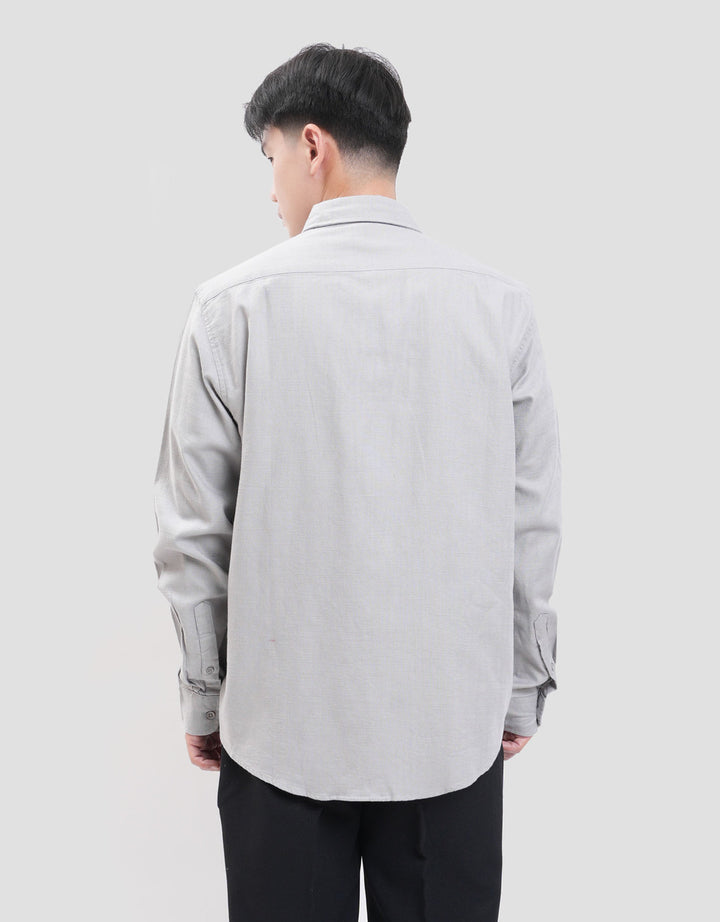 Cole Texture Solid Double Pocket Kemeja Pria