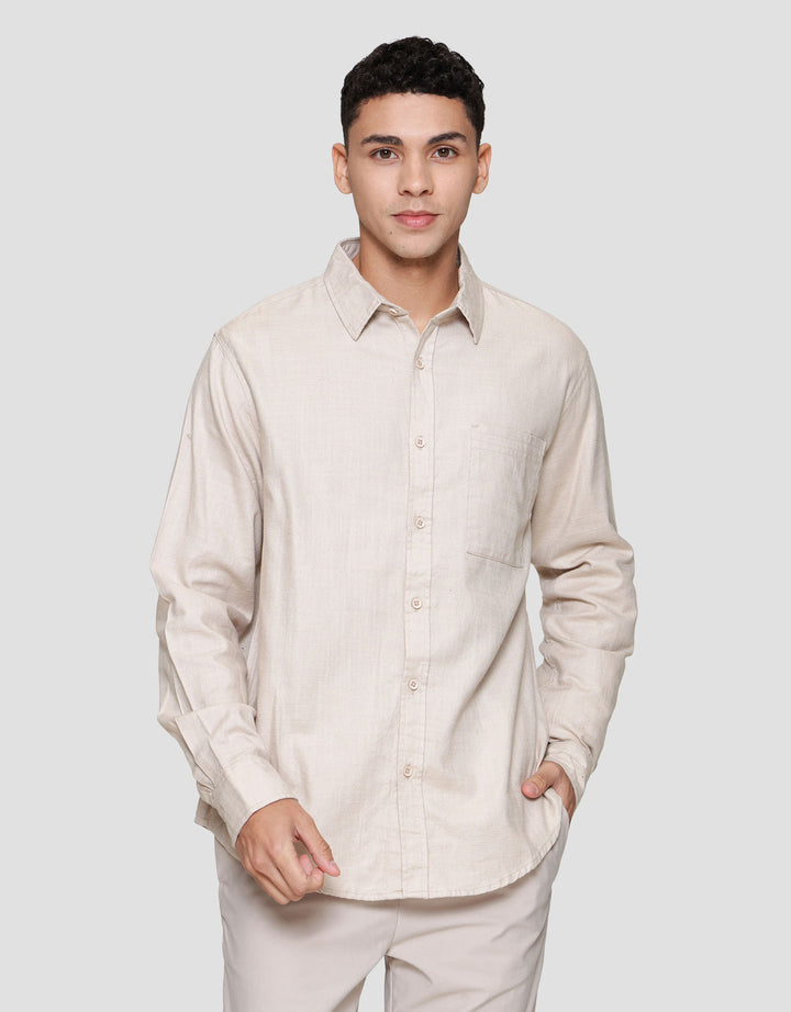 Cole Texture Solid Double Pocket Kemeja Pria