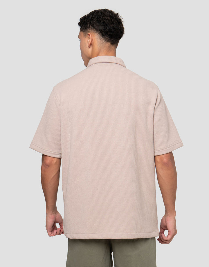 Cole Knitt Cut And Sewn Kemeja Pria