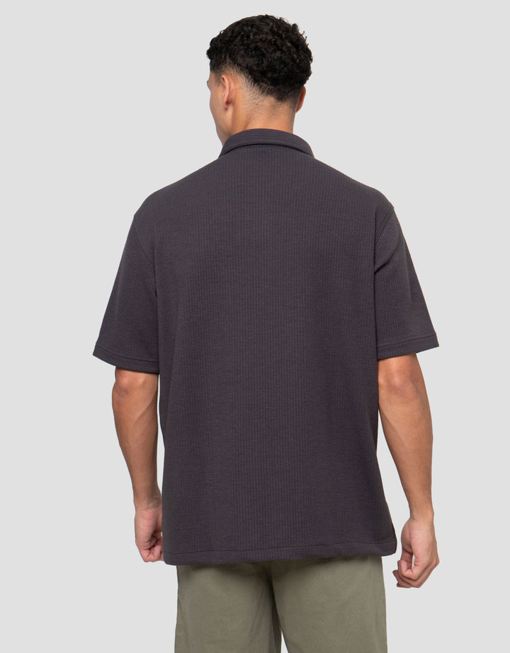 Cole Knitt Cut And Sewn Kemeja Pria