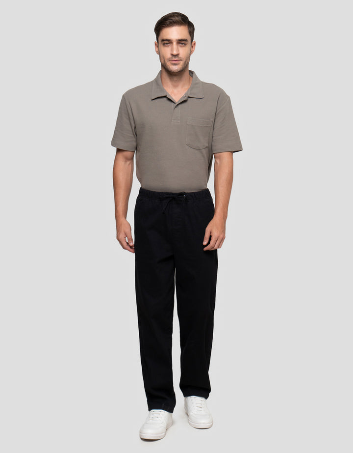 Cole Woven Carrot Drawstring Celana Jogger Pria