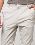 Cole Woven Pant Celana Chino Slim Pria