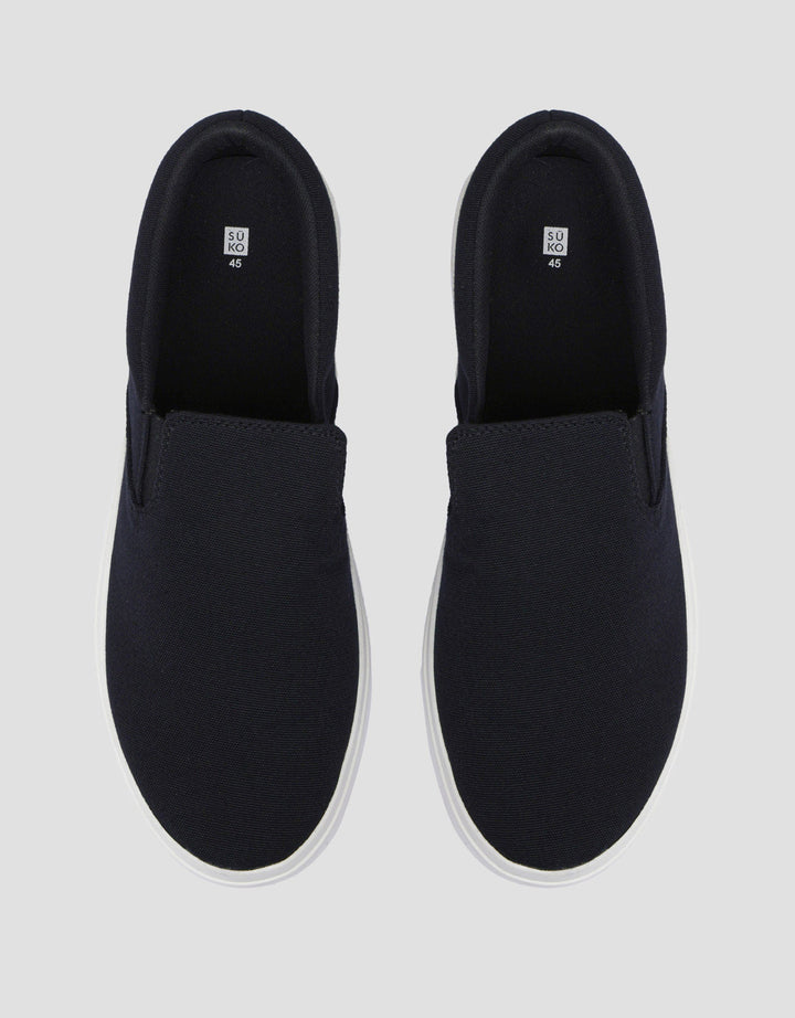 Suko Slip On Sepatu Sneakers Pria