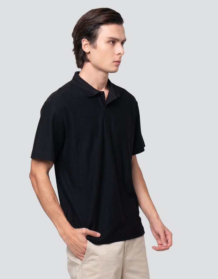 Cole Solid Texture Tribal Smartfit Kaos Polo Pria