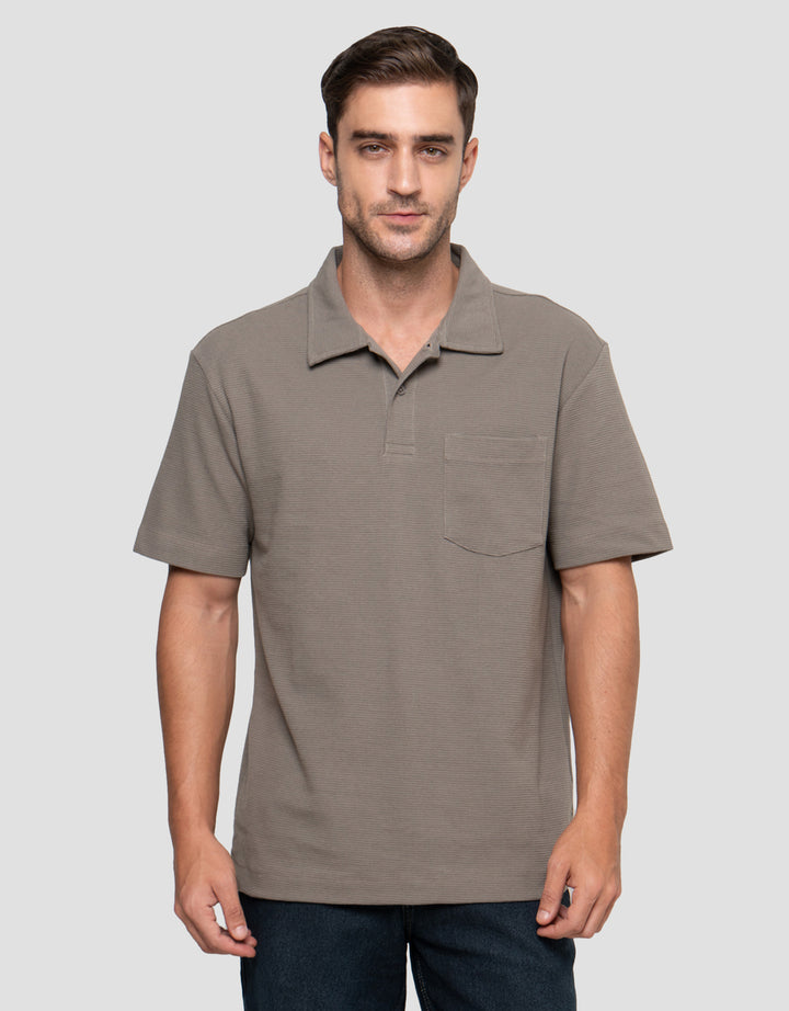 Cole Solid Texture Masdut Waffle Pocket Kaos Polo Pria