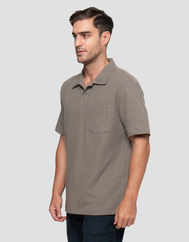 Cole Solid Texture Masdut Waffle Pocket Kaos Polo Pria