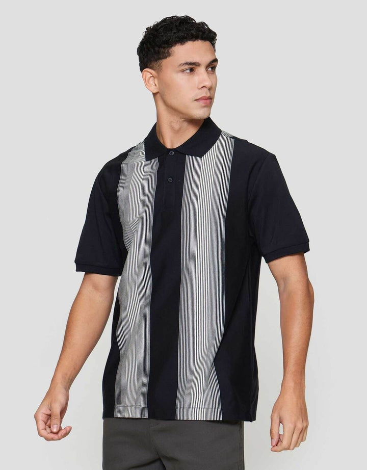 Cole Stripe Vertical Basic Plakat Kaos Polo Pria