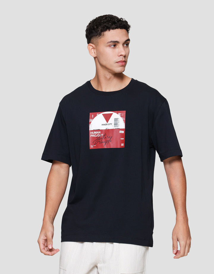 Cole Graphic Disc Plastisol Print Reg Fit Kaos Pria